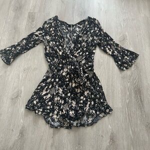 Free people printed romper in size medium. Lightly worn.